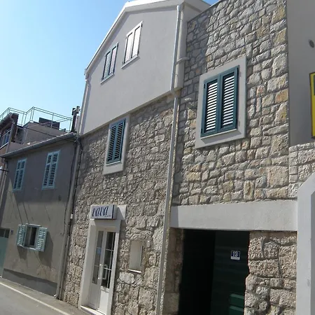 Amalija Primošten