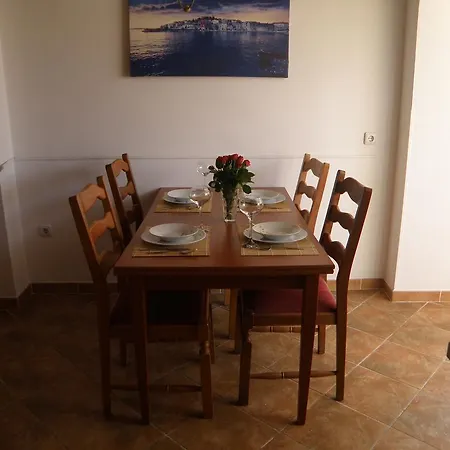 アパート Amalija プリモシュテン