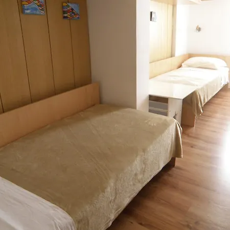 Amalija プリモシュテン