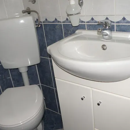 アパート Amalija